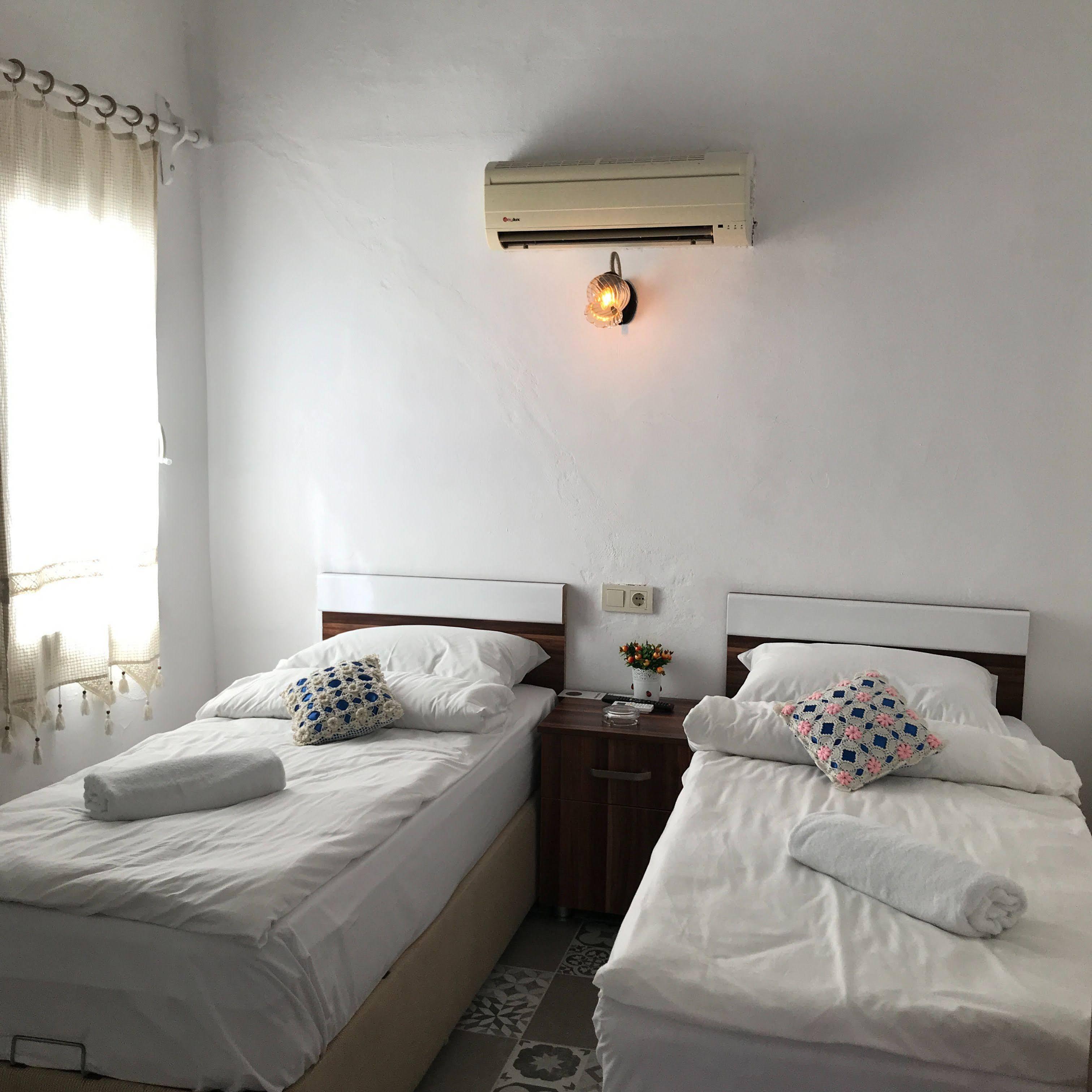 Halikarnas Pansiyon Bodrum Exterior photo