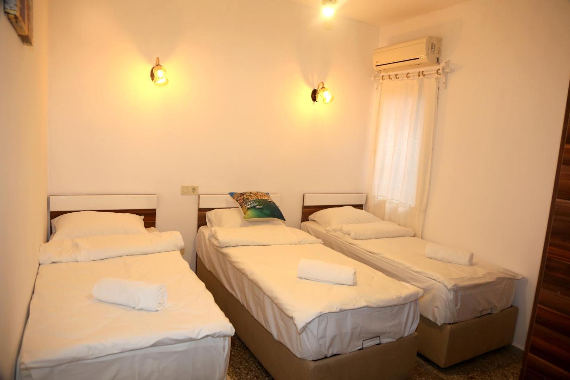 Halikarnas Pansiyon Bodrum Exterior photo